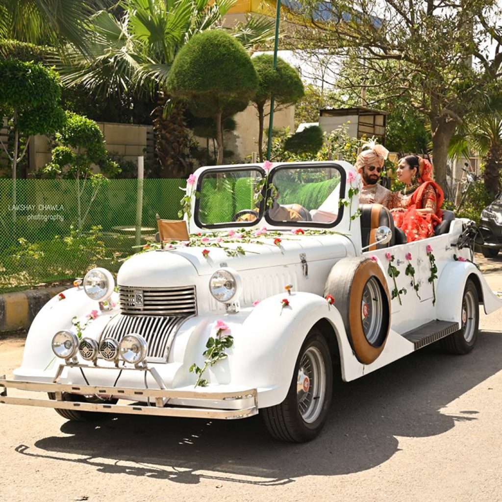 Bar on wheels for Baraat: A Stylish Addition