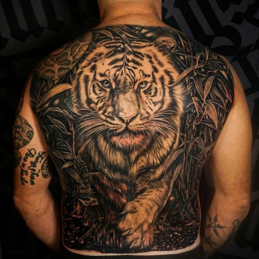 Discover Delicate Fine Line Tattoos With Local Experts