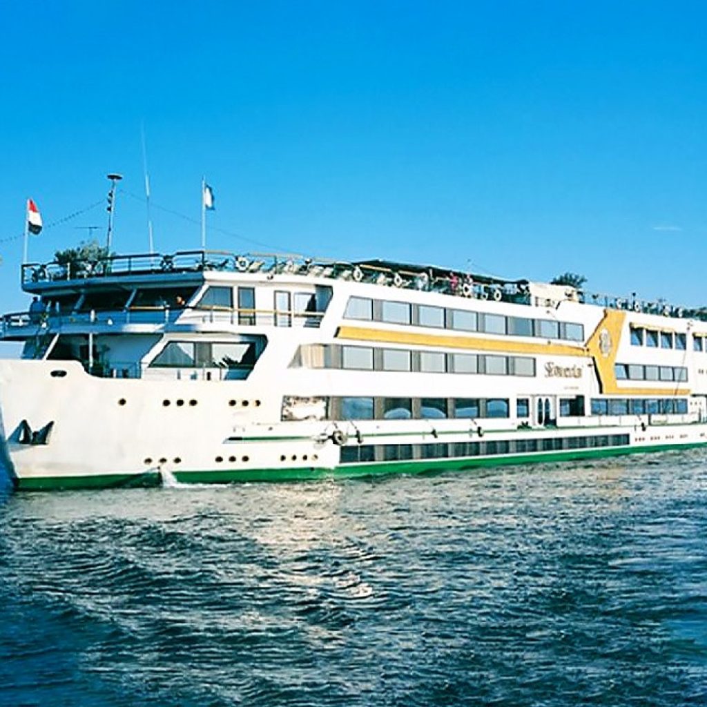Expert Nile River Adventures: Unforgettable Luxury Evenings Aboard Classic Vessels Expert Nile River Adventures: Unforgettable Luxury Evenings Aboard Classic Vessels