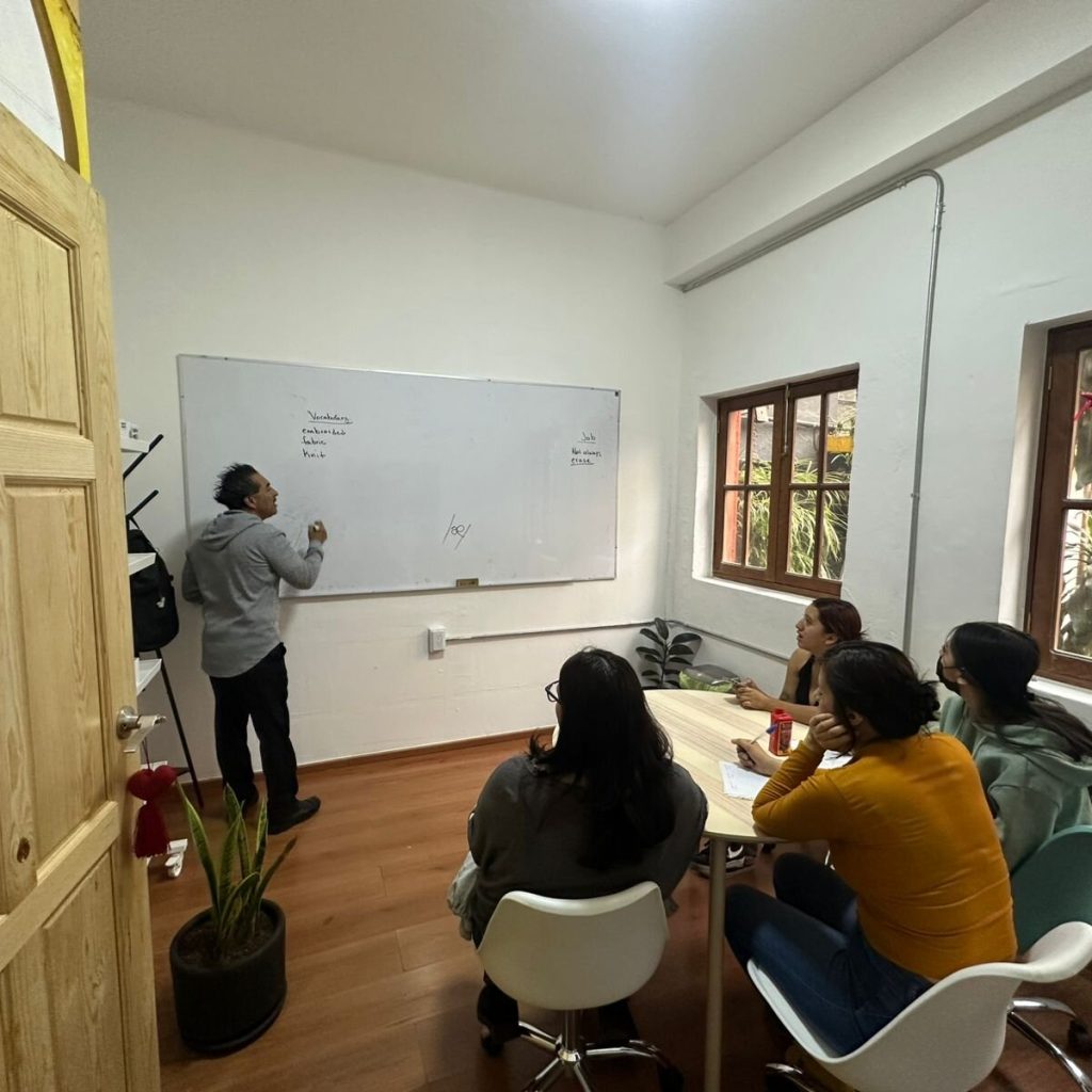 Mejora tu expresión oral con talleres prácticos y dinámicos Mejora tu expresión oral con talleres prácticos y dinámicos