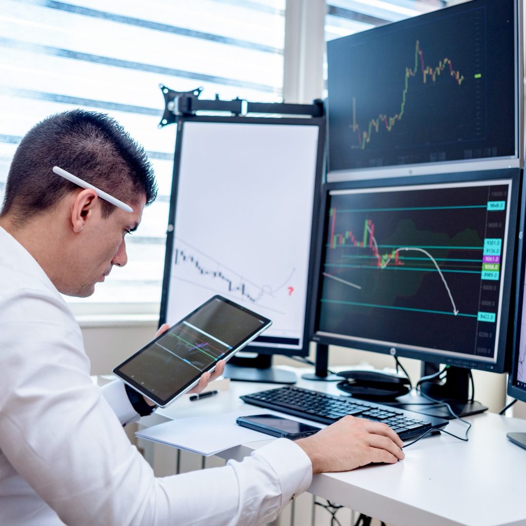 Secure, flexible Philips monitor mounts and vest adapters