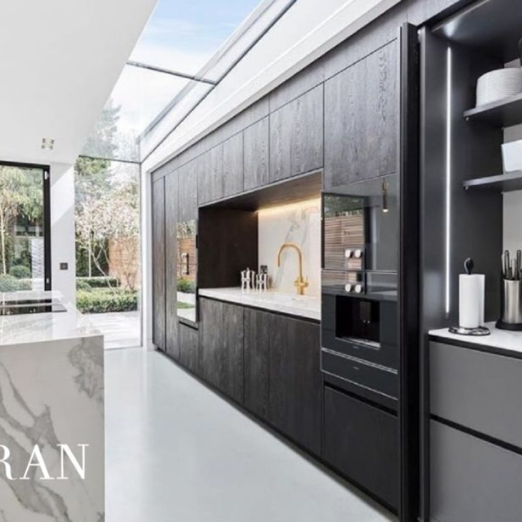 Bespoke Kitchen Design for Modern, High-End Homes