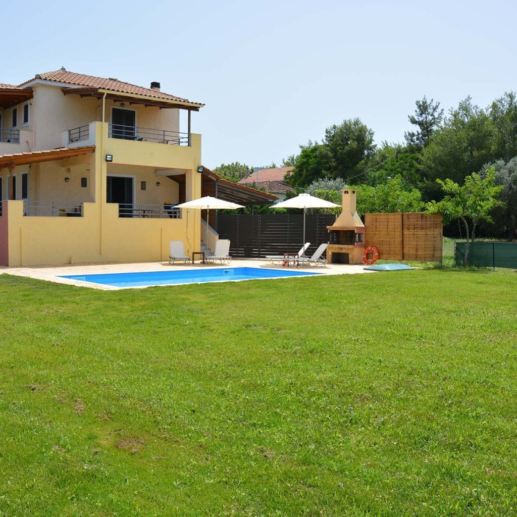 Escape to Lefkada: coastal holiday homes and serene stays