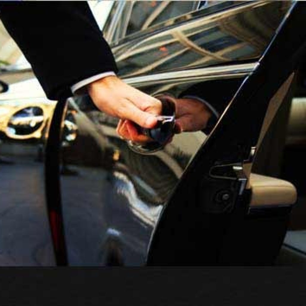 Reliable School Runs in Gloucester – Safe, Punctual Transport for Pupils