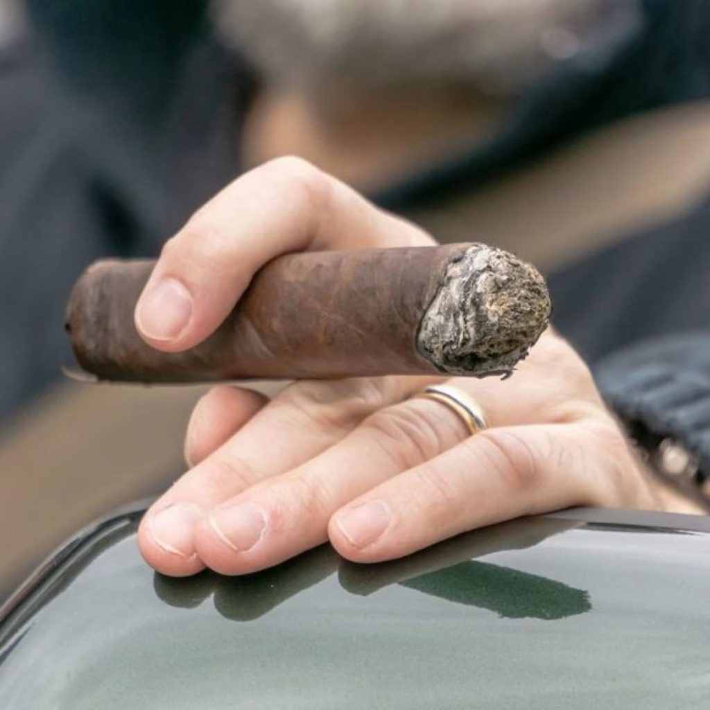Experience Unforgettable Cigar Gatherings and Tastings