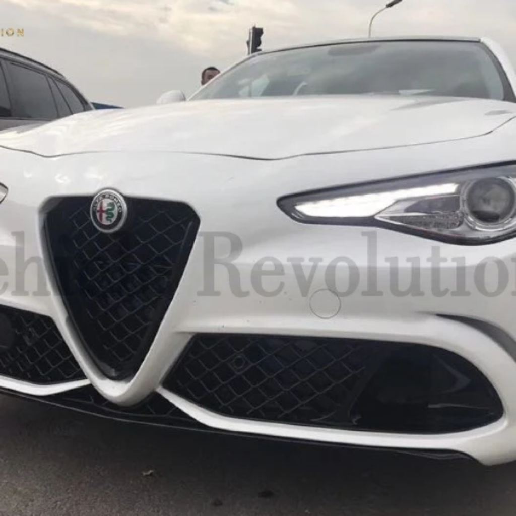Elevate Your Vehicle’s Front End with a Striking Grille