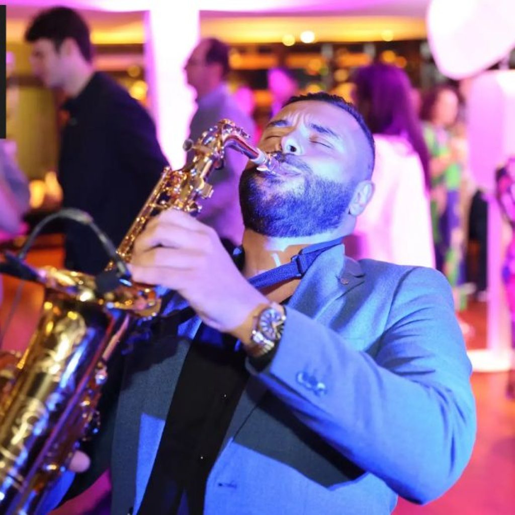 Dynamic Saxophone Performances in Sydney for Any Event