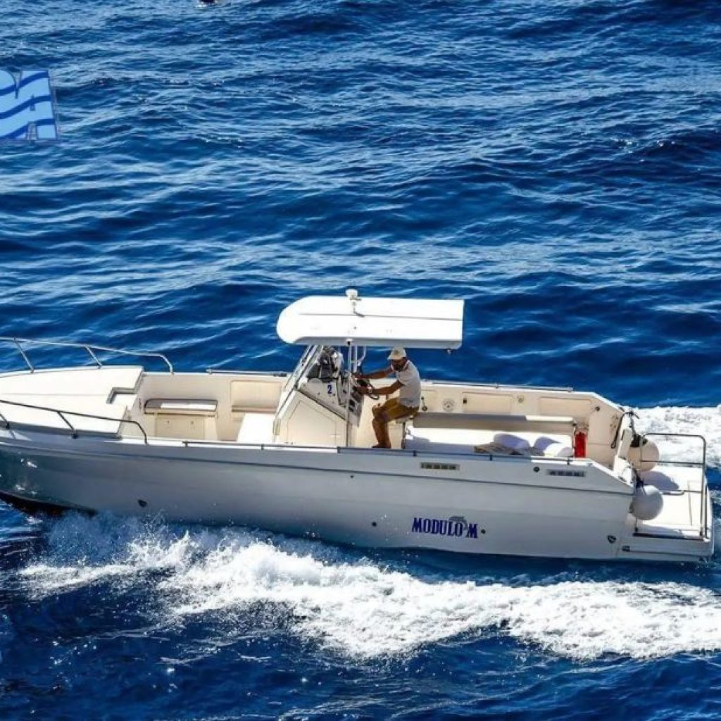 Scopri le meraviglie della Costa d’Amalfi a bordo di una barca privata