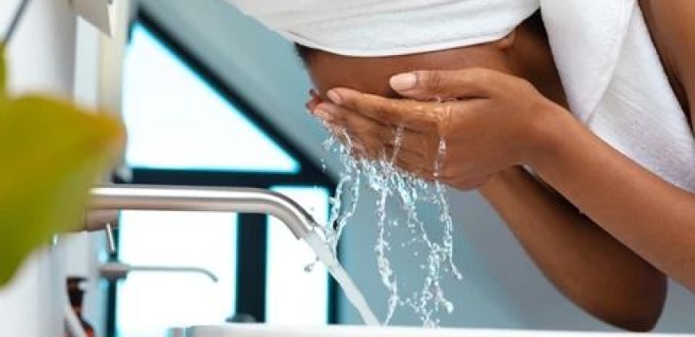 How to Choose Mineral Sunscreen for Sensitive Skin